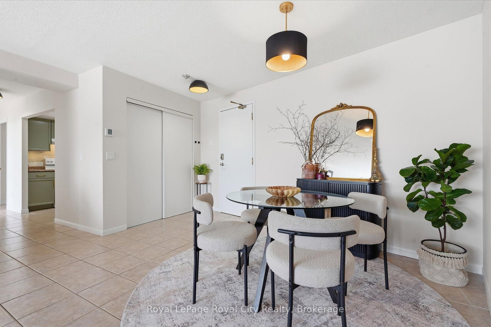107 Bagot Street • #610 • Guelph, ON photo 4