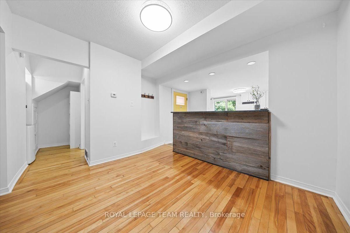 135 Upper Lorne Place • Ottawa, ON photo 10