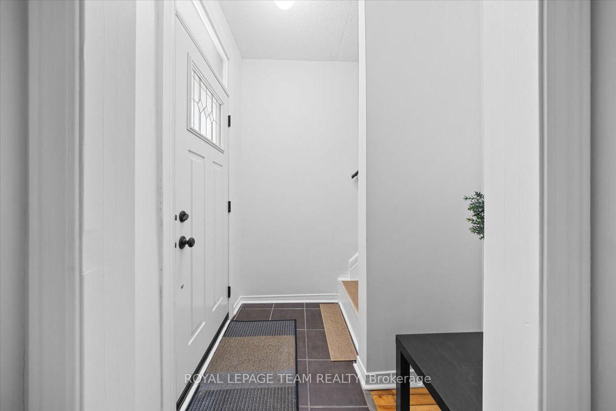 135 Upper Lorne Place • Ottawa, ON photo 3