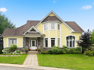 23 Spencer Street • Bracebridge, ON photo 2