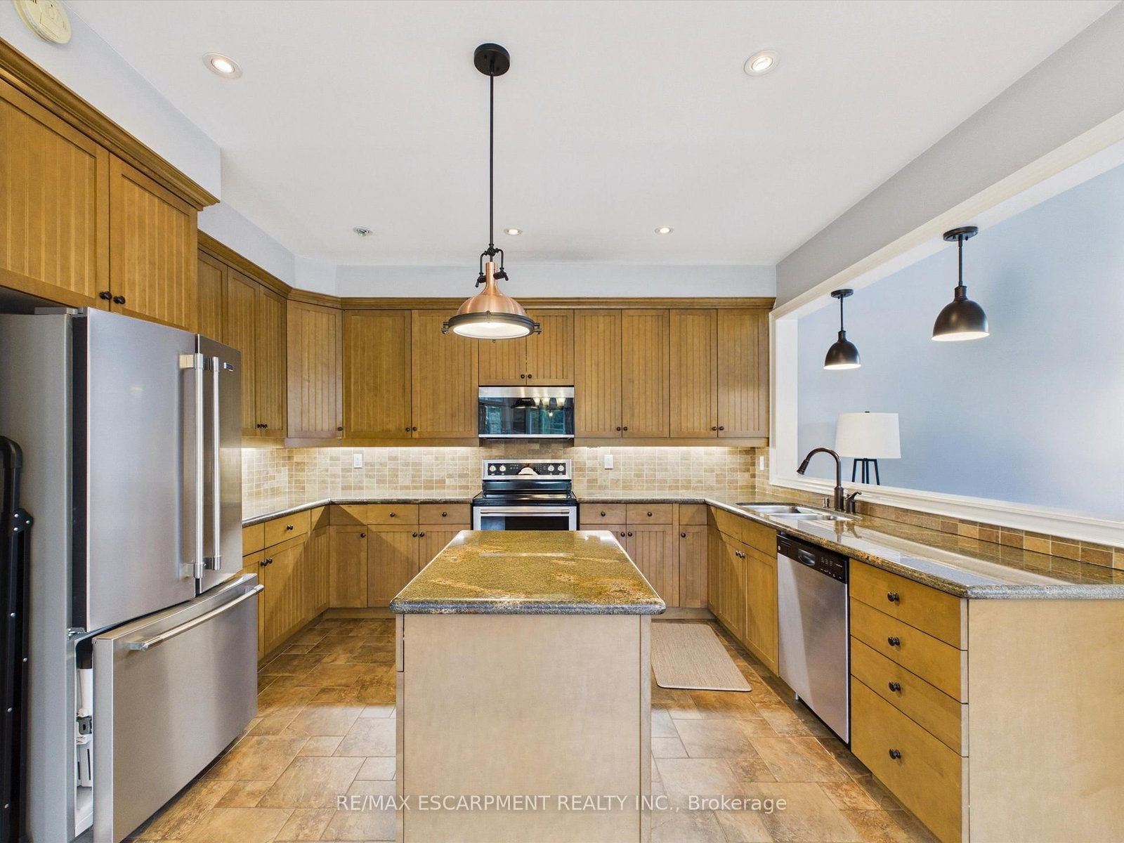 23 Spencer Street • Bracebridge, ON photo 6