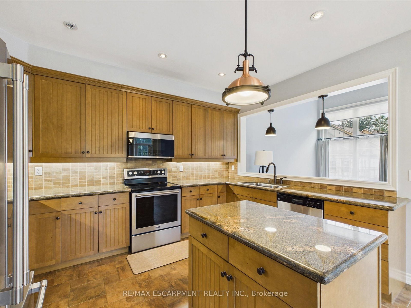 23 Spencer Street • Bracebridge, ON photo 8