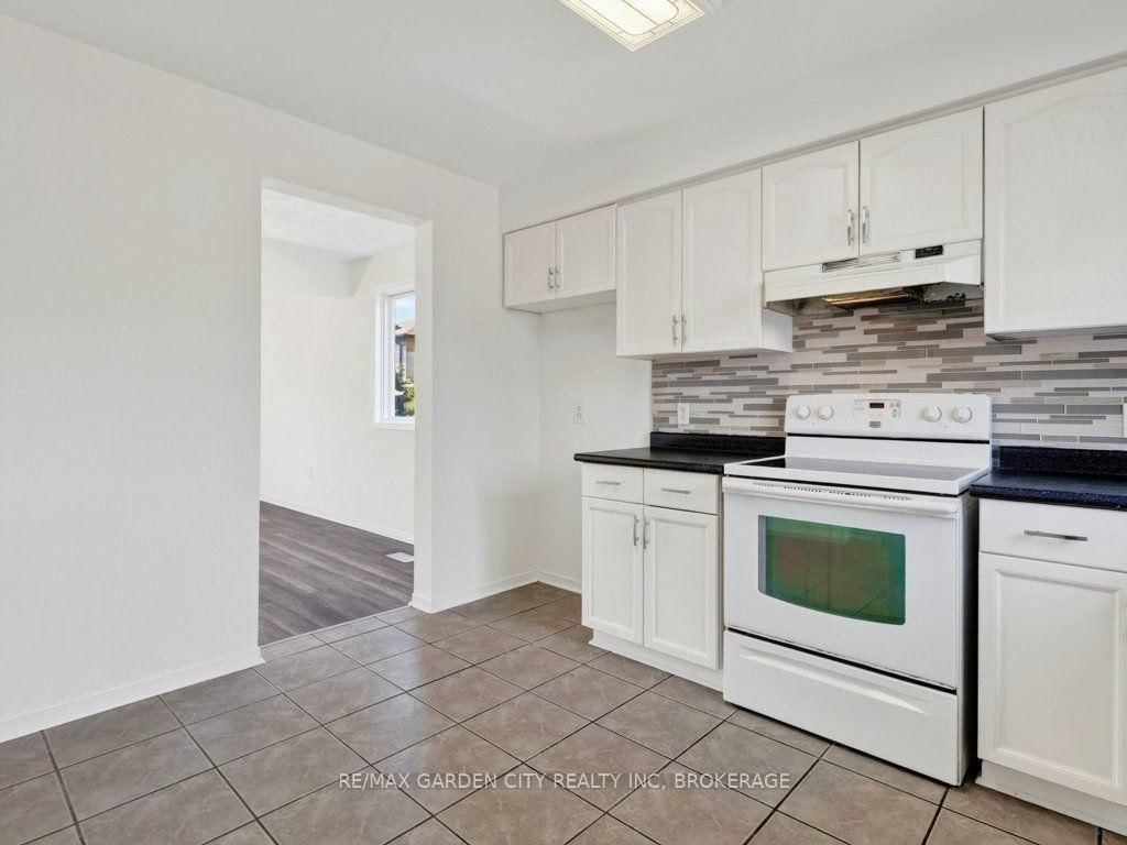211 Morton Street S • Thorold, ON photo 16