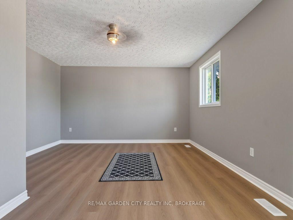 211 Morton Street S • Thorold, ON photo 20
