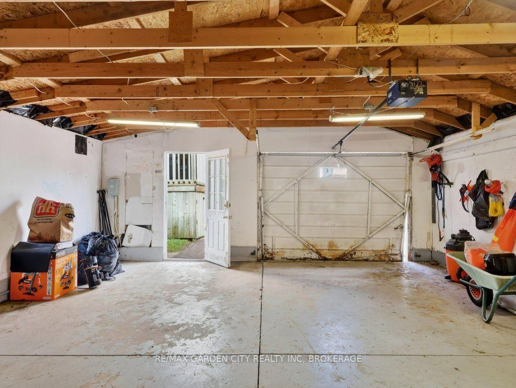 211 Morton Street S • Thorold, ON photo 34