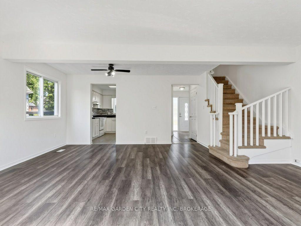 211 Morton Street S • Thorold, ON photo 8