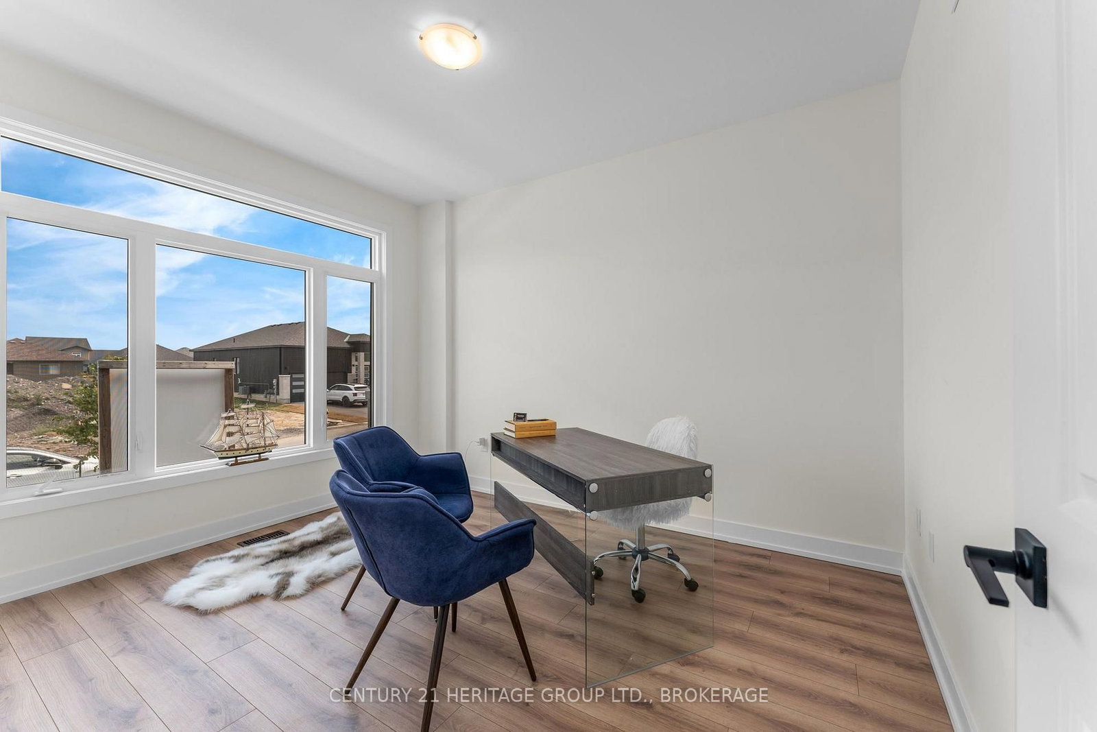 60 Dusenbury Drive • Bissett Creek, ON photo 14