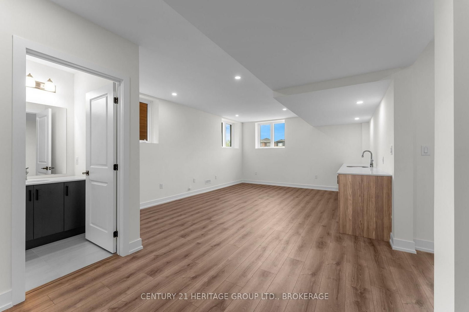 60 Dusenbury Drive • Bissett Creek, ON photo 31