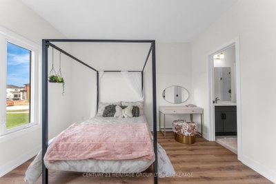 60 Dusenbury Drive • Bissett Creek, ON photo 6
