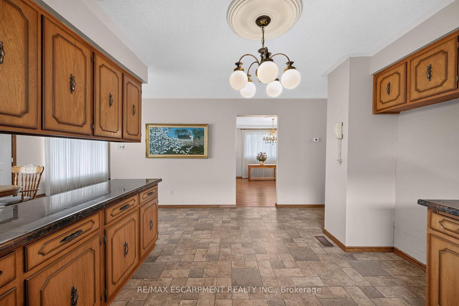 39 Algonquin Court • Hamilton, ON photo 14
