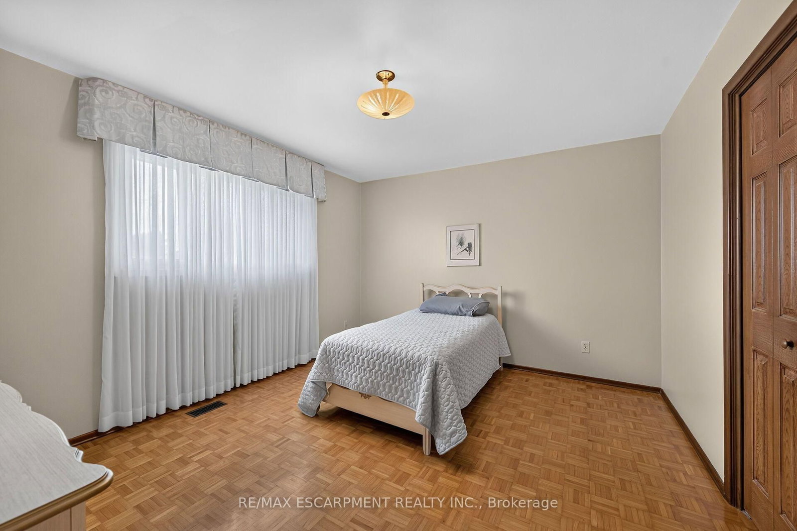 39 Algonquin Court • Hamilton, ON photo 22