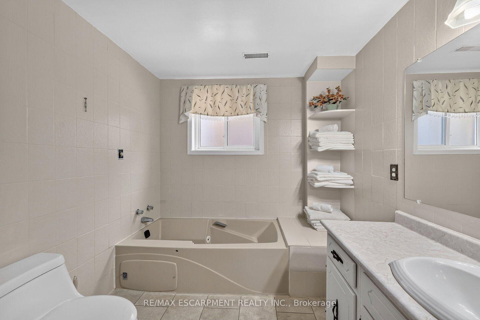 39 Algonquin Court • Hamilton, ON photo 36