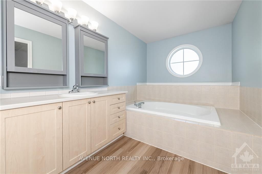 2370 Le Ruisseau Circle • Ottawa, ON photo 16