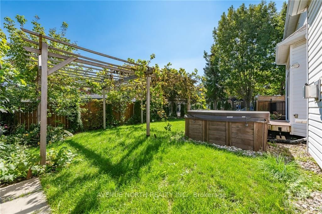 2370 Le Ruisseau Circle • Ottawa, ON photo 30