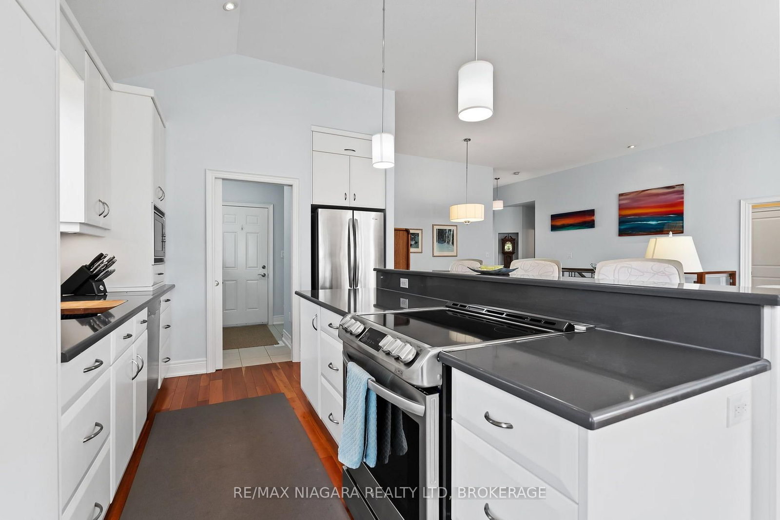 27 Driftwood Trail • Fort Erie, ON photo 15