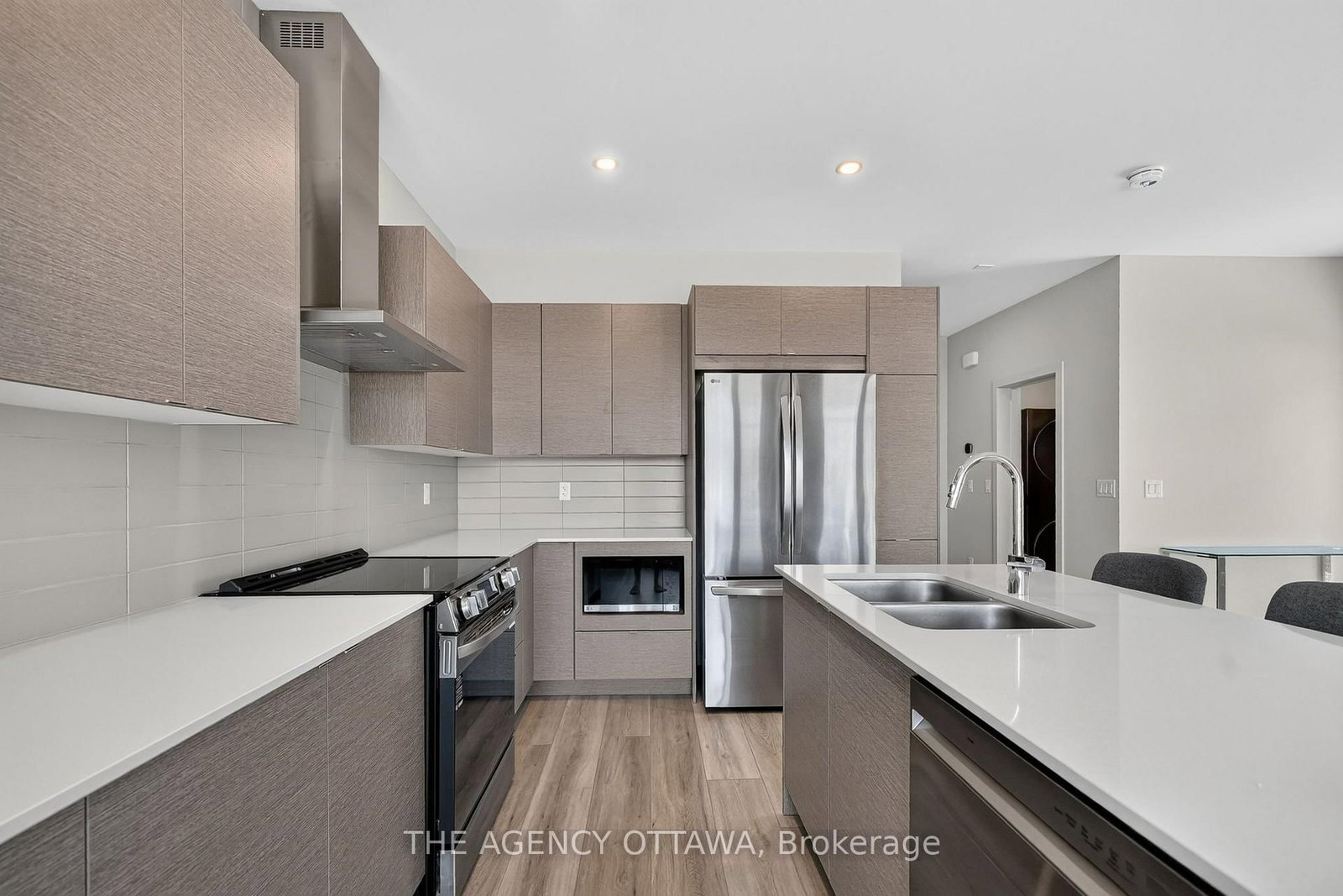 3007 Showcase Crescent • Ottawa, ON photo 10