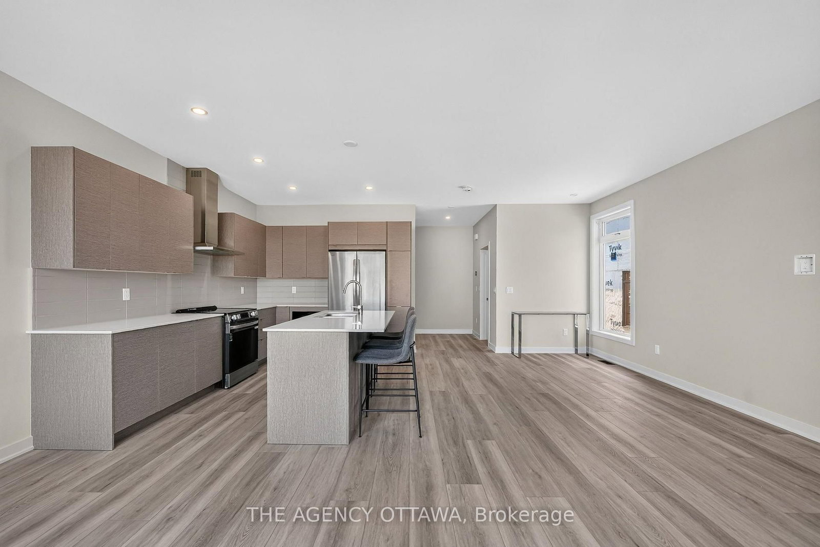 3007 Showcase Crescent • Ottawa, ON photo 16