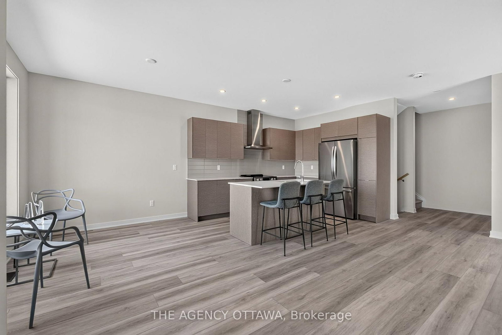3007 Showcase Crescent • Ottawa, ON photo 17