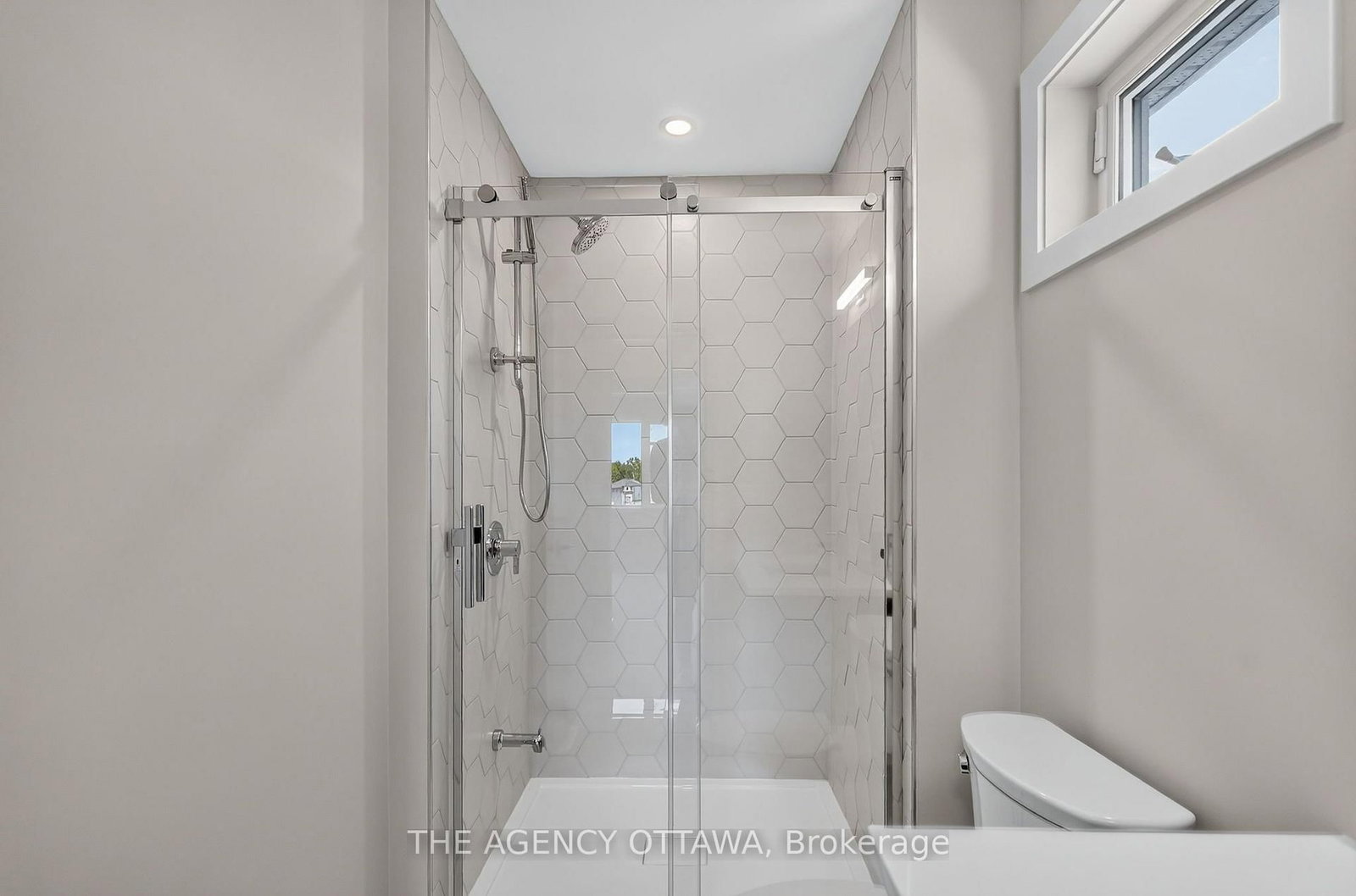 3007 Showcase Crescent • Ottawa, ON photo 31