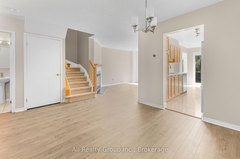 68 Piper Crescent