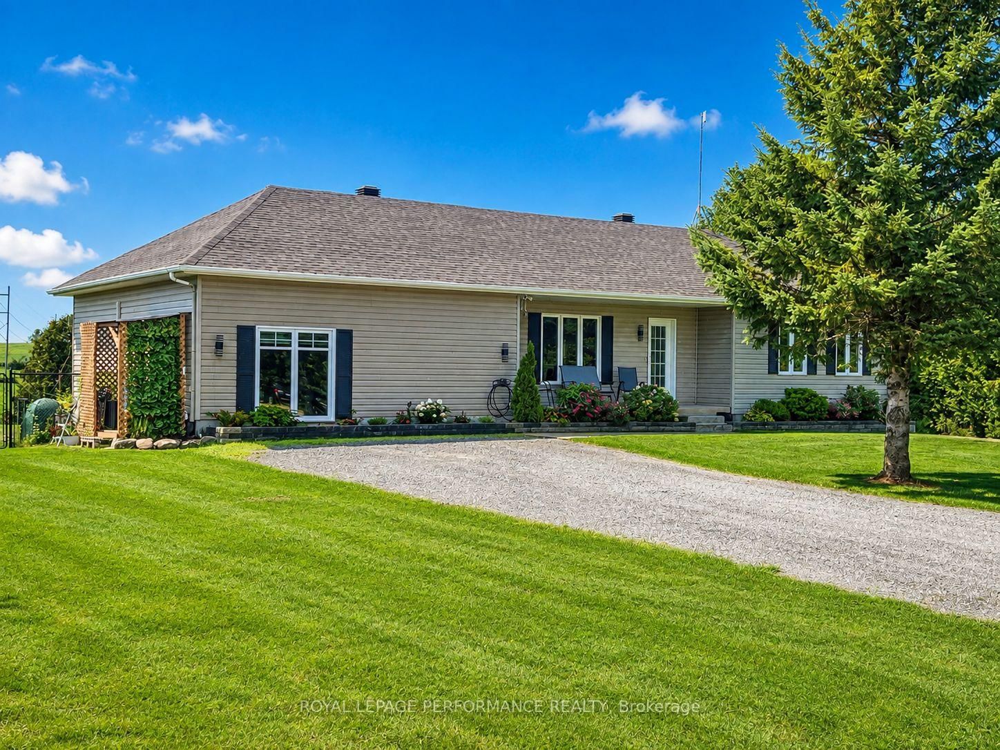 1890 cassburn Road • Champlain, ON photo 2