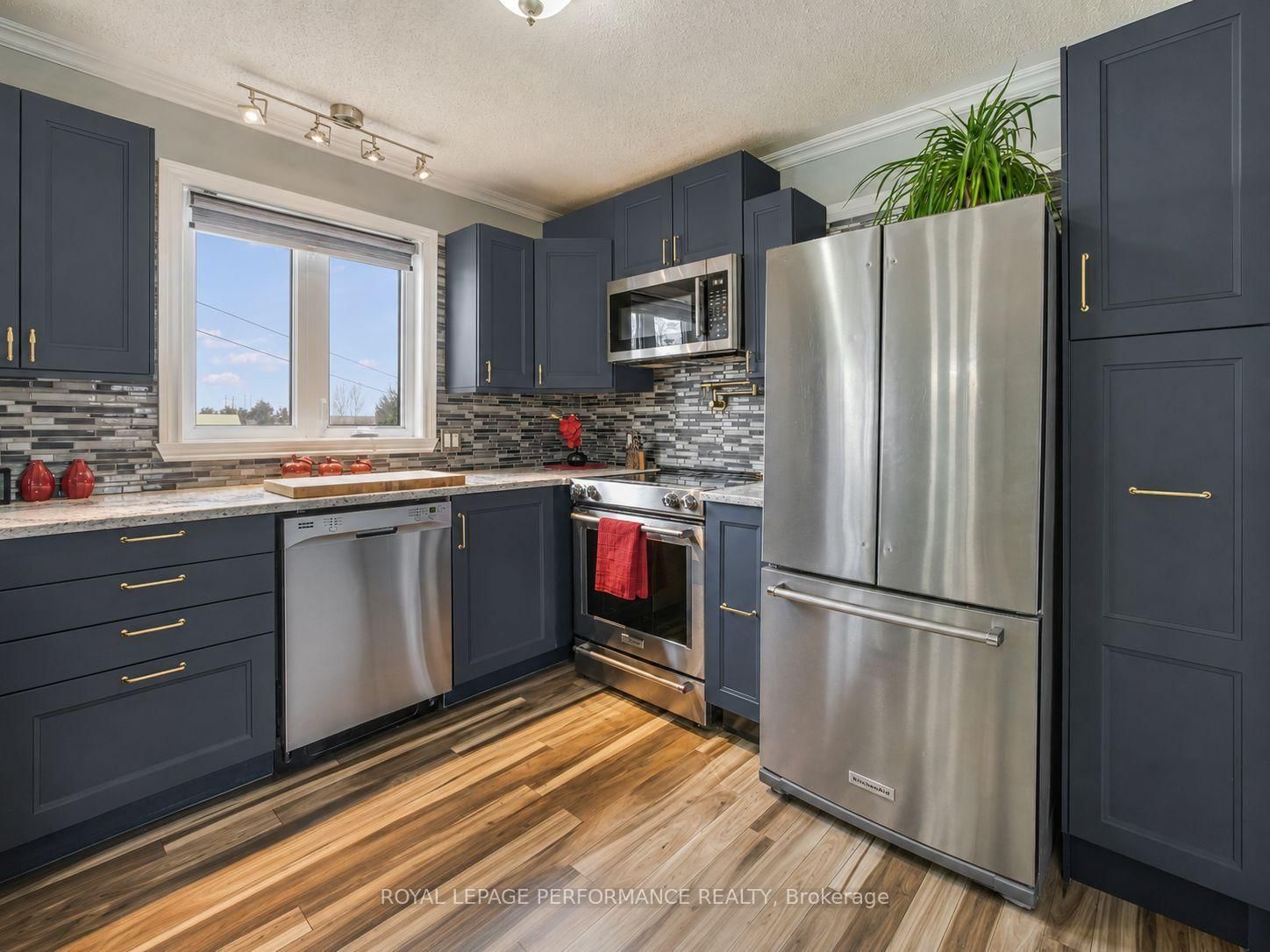 1890 cassburn Road • Champlain, ON photo 8