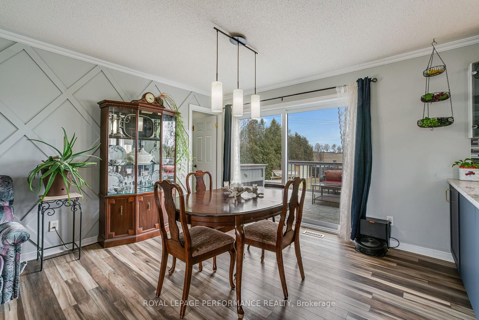 1890 cassburn Road • Champlain, ON photo 9