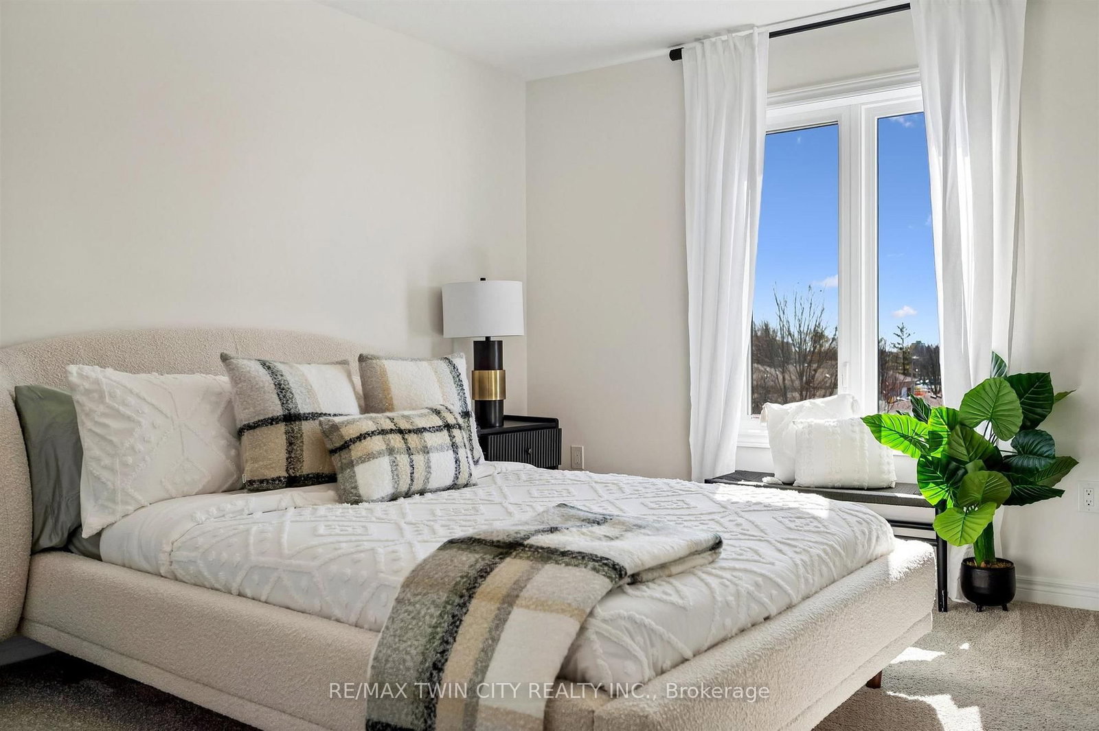 14 Sora Lane • Guelph, ON photo 30