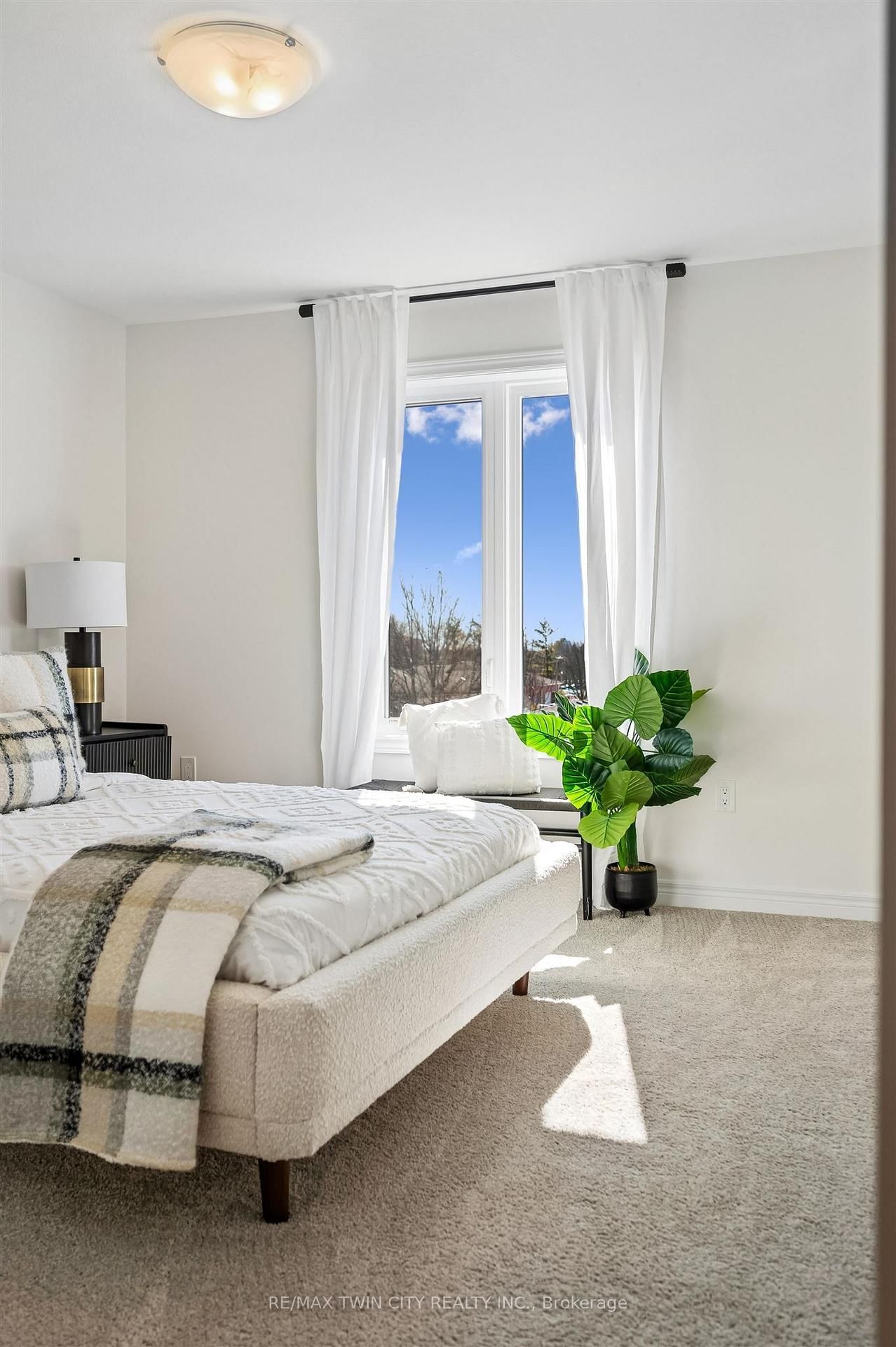 14 Sora Lane • Guelph, ON photo 31