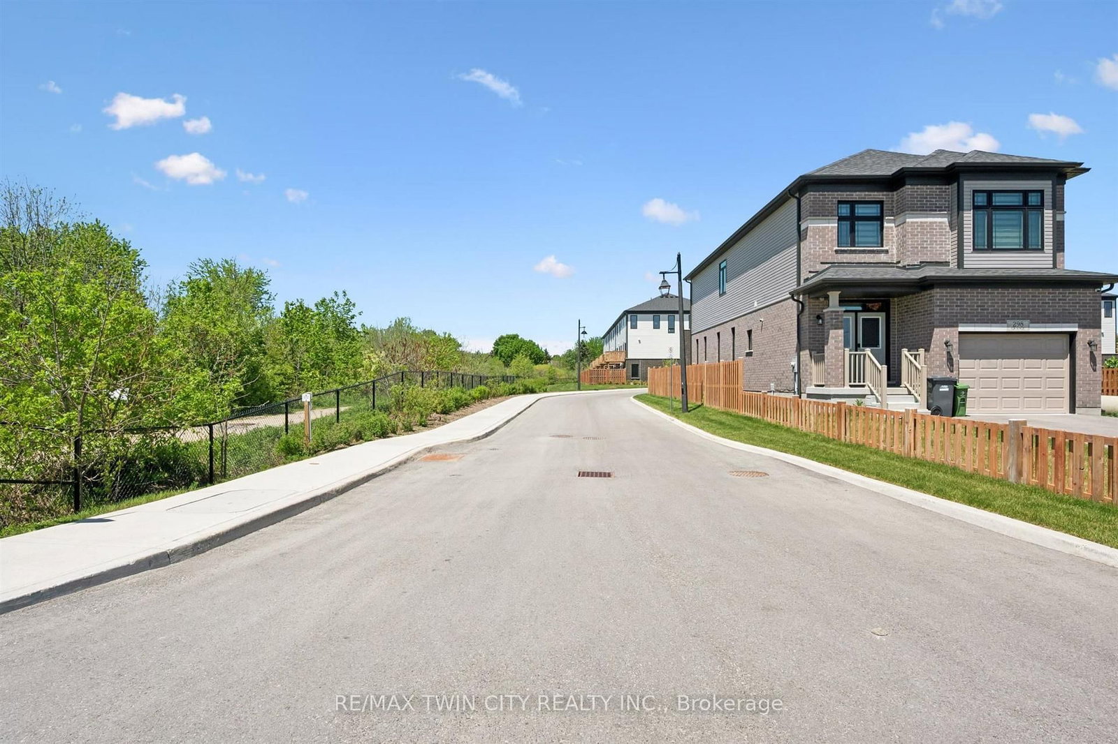14 Sora Lane • Guelph, ON photo 43