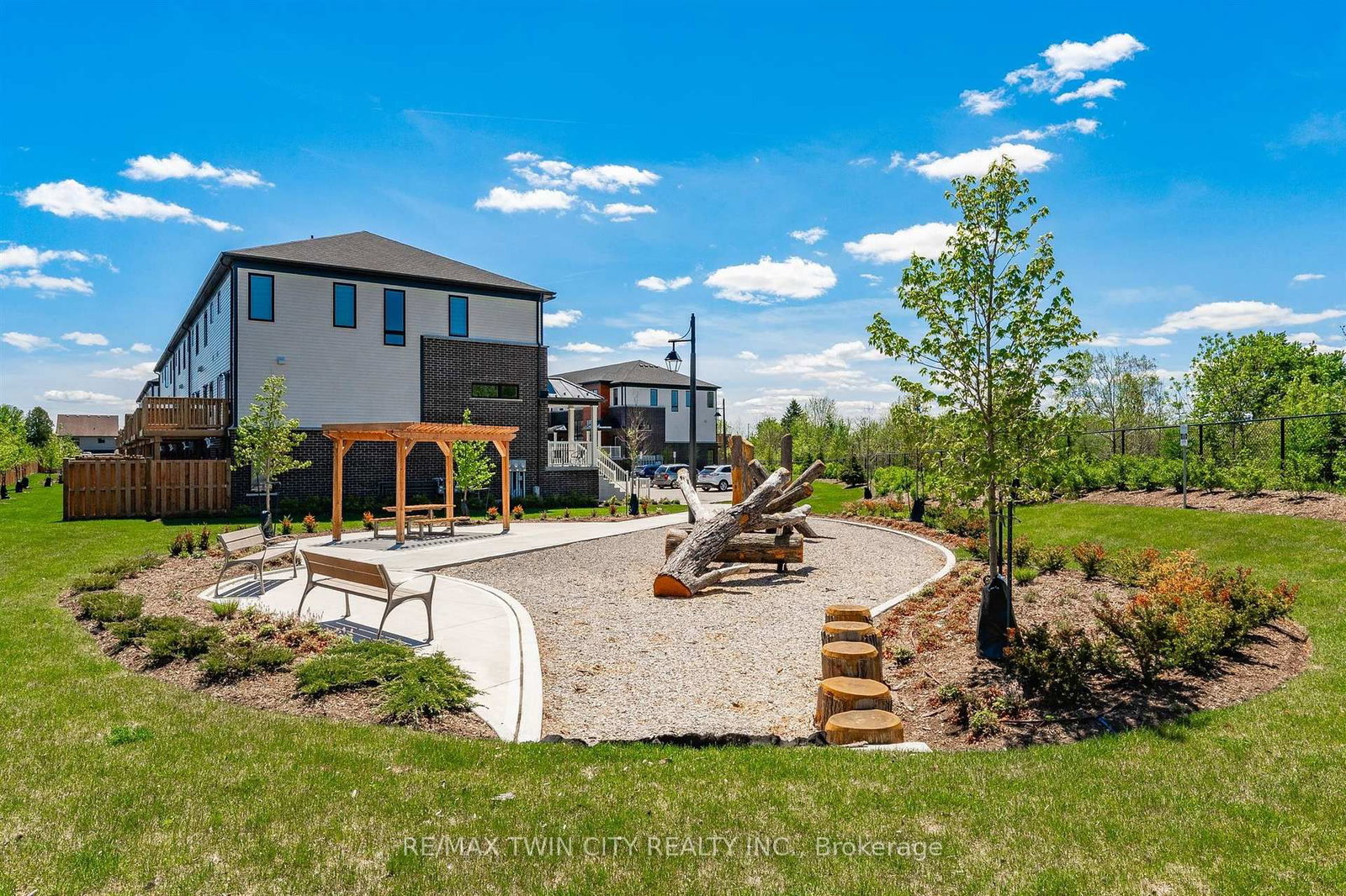 14 Sora Lane • Guelph, ON photo 47