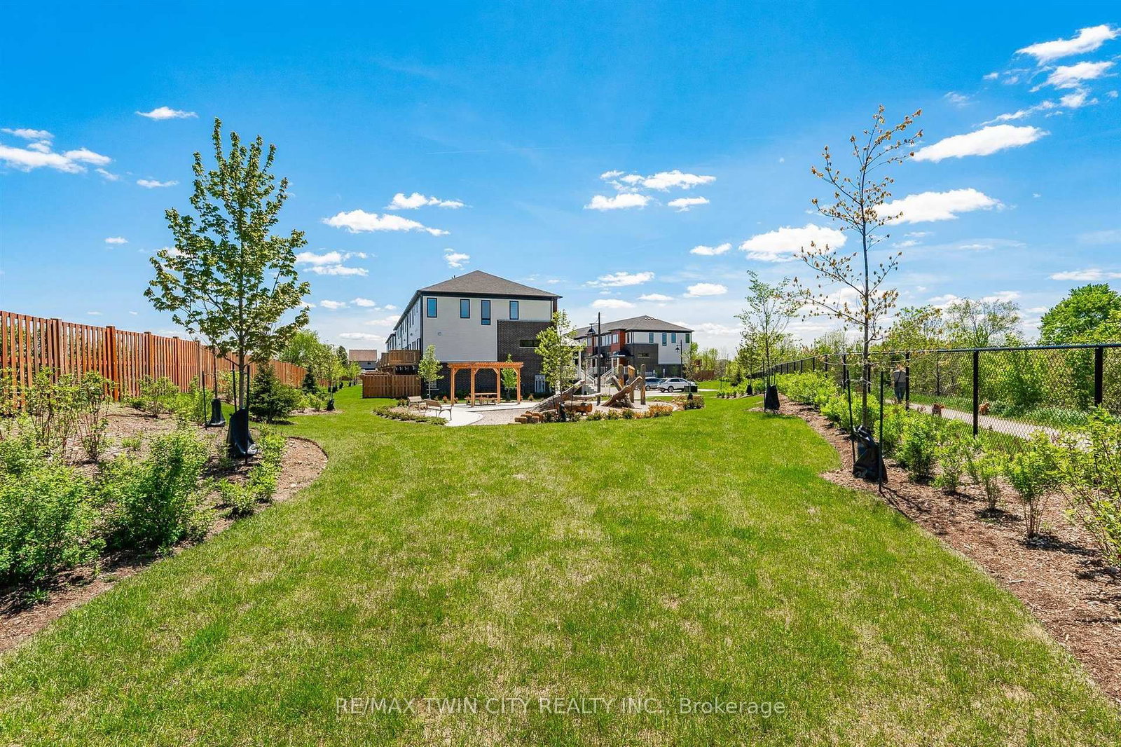 14 Sora Lane • Guelph, ON photo 49