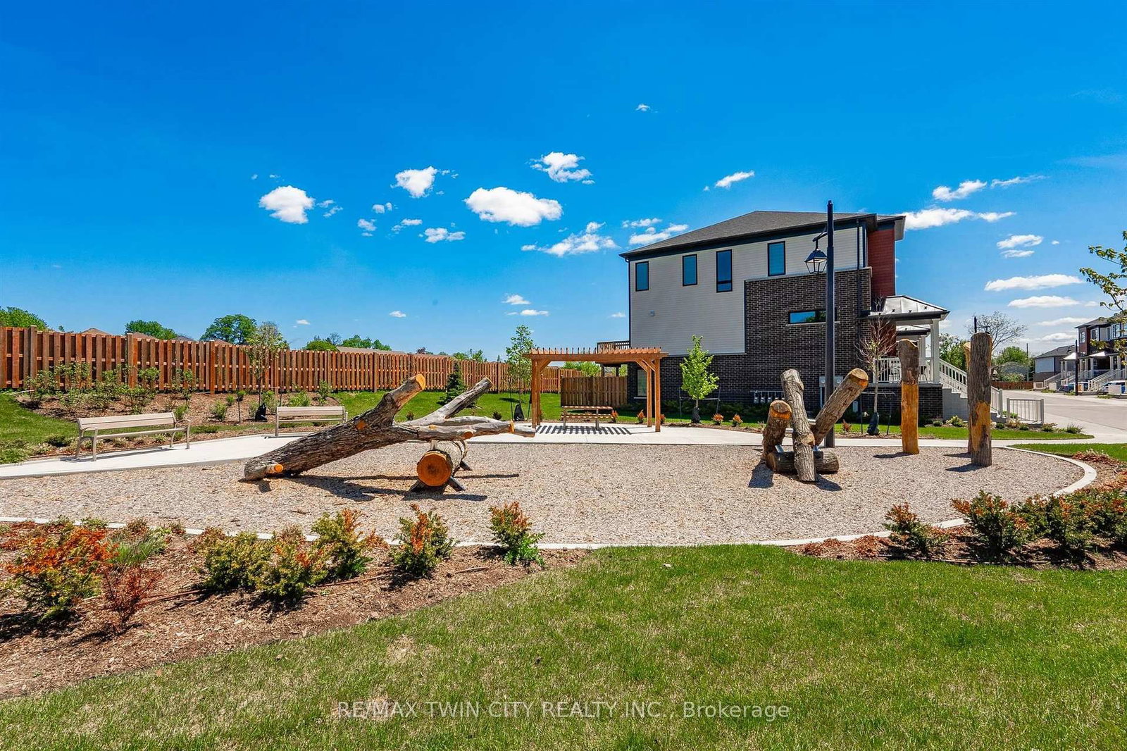 14 Sora Lane • Guelph, ON photo 50
