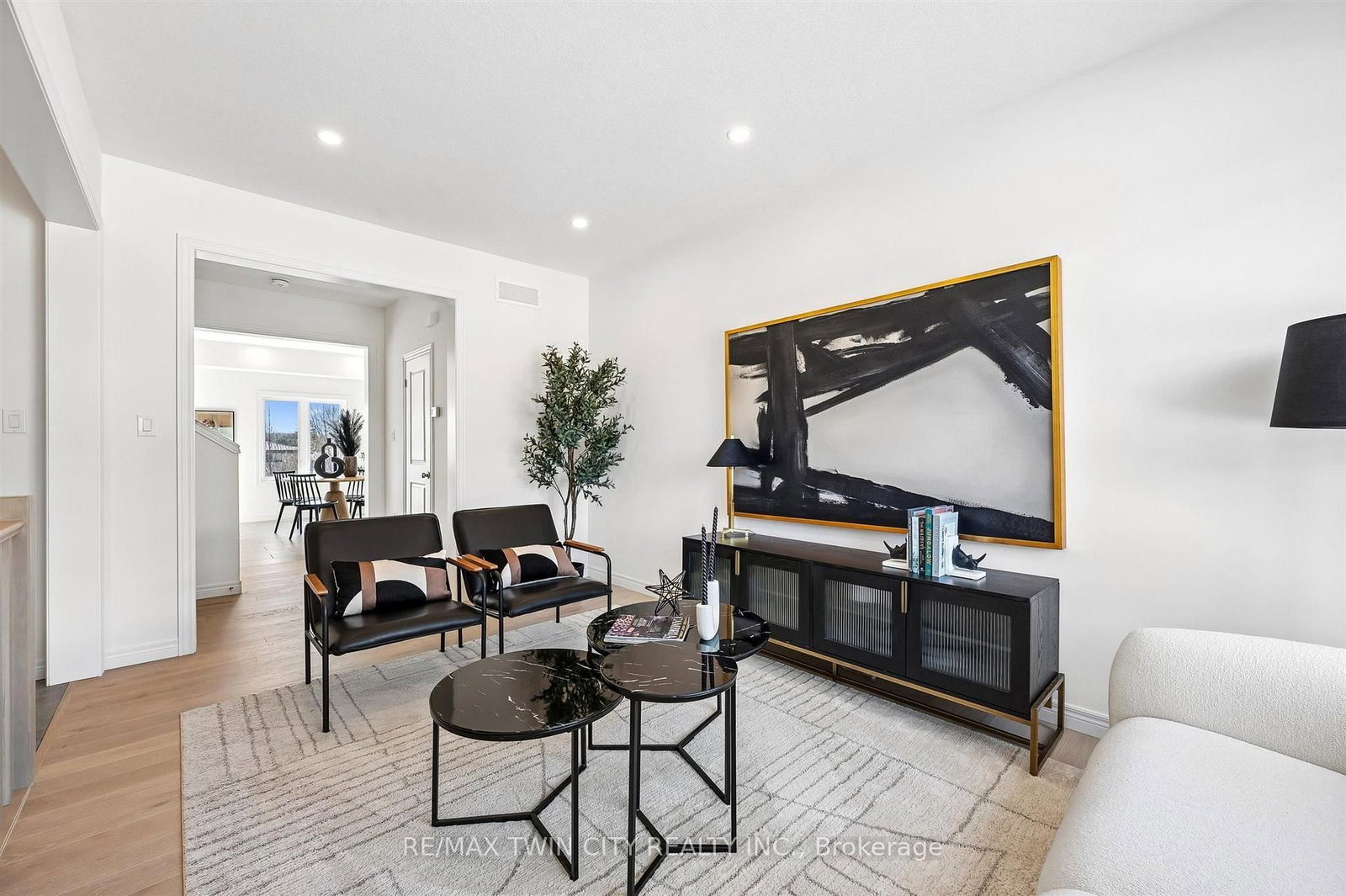 14 Sora Lane • Guelph, ON photo 7