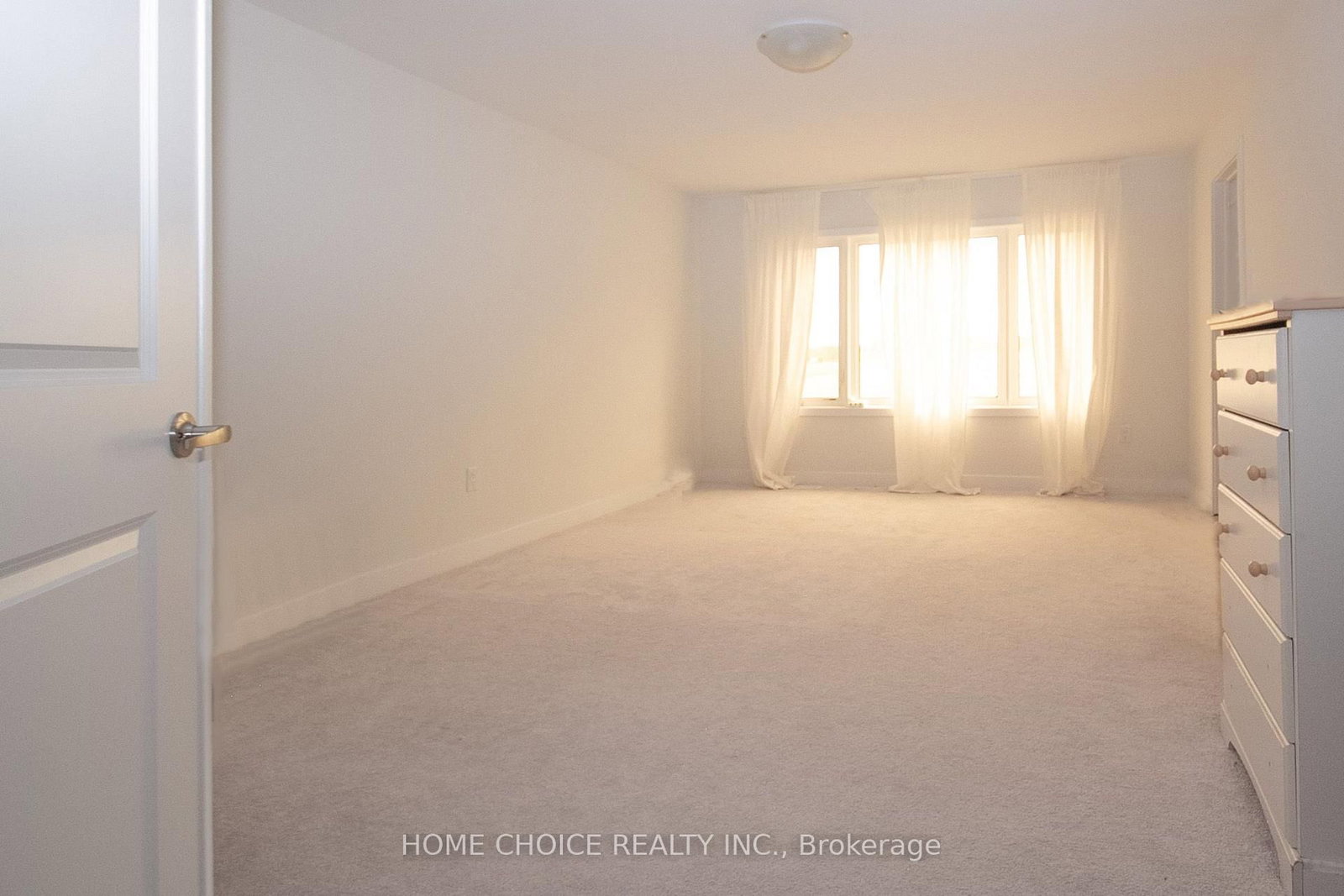 639 Pollock Grove E • Peterborough, ON photo 13