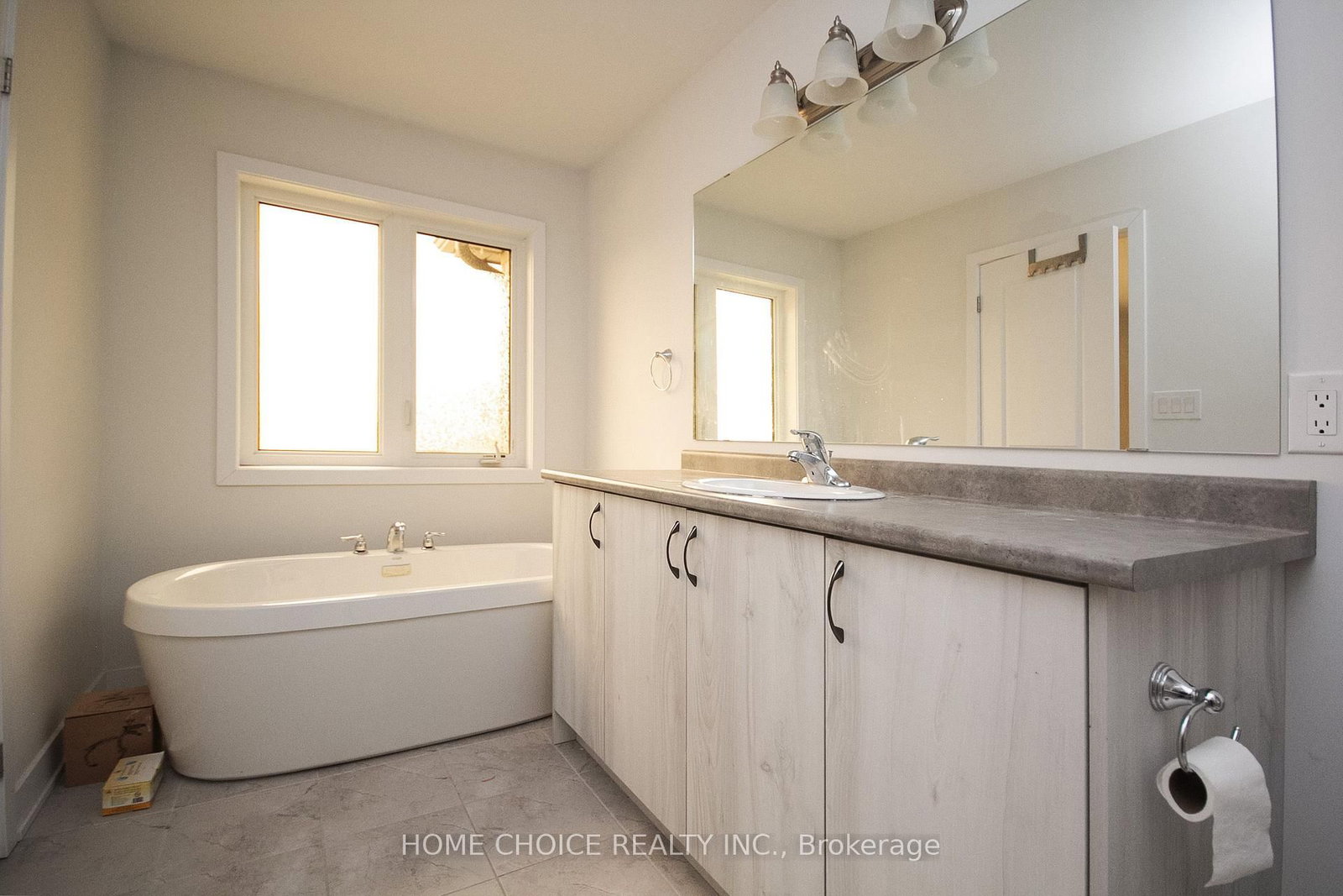 639 Pollock Grove E • Peterborough, ON photo 15