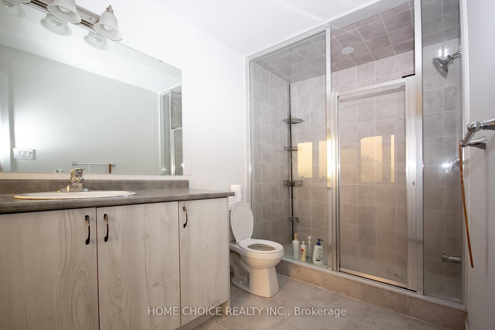 639 Pollock Grove E • Peterborough, ON photo 16
