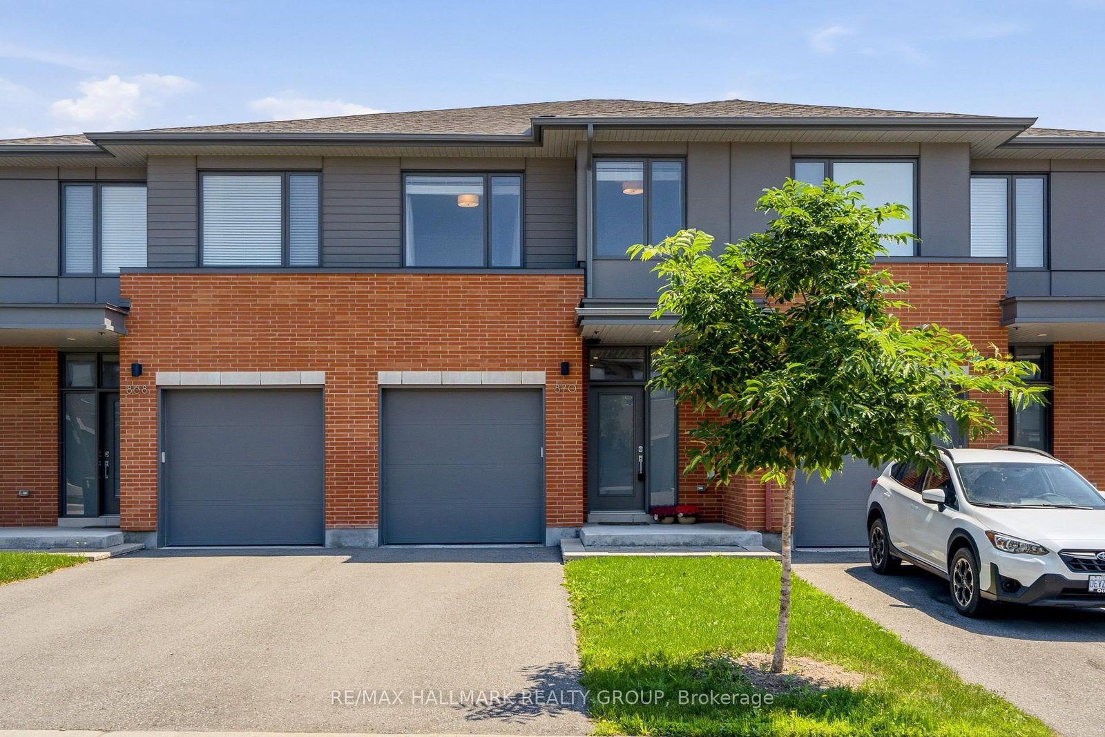 870 Moses Tennisco Street • Ottawa, ON photo 1