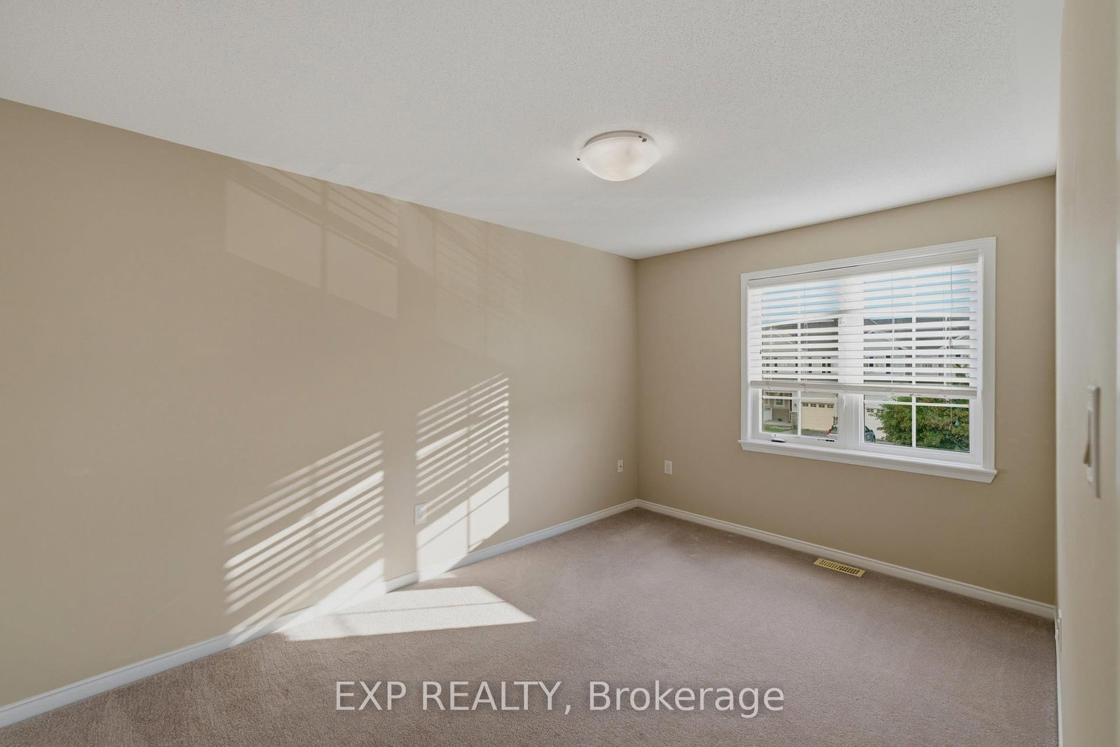 118 Laramie Crescent • Ottawa, ON photo 27