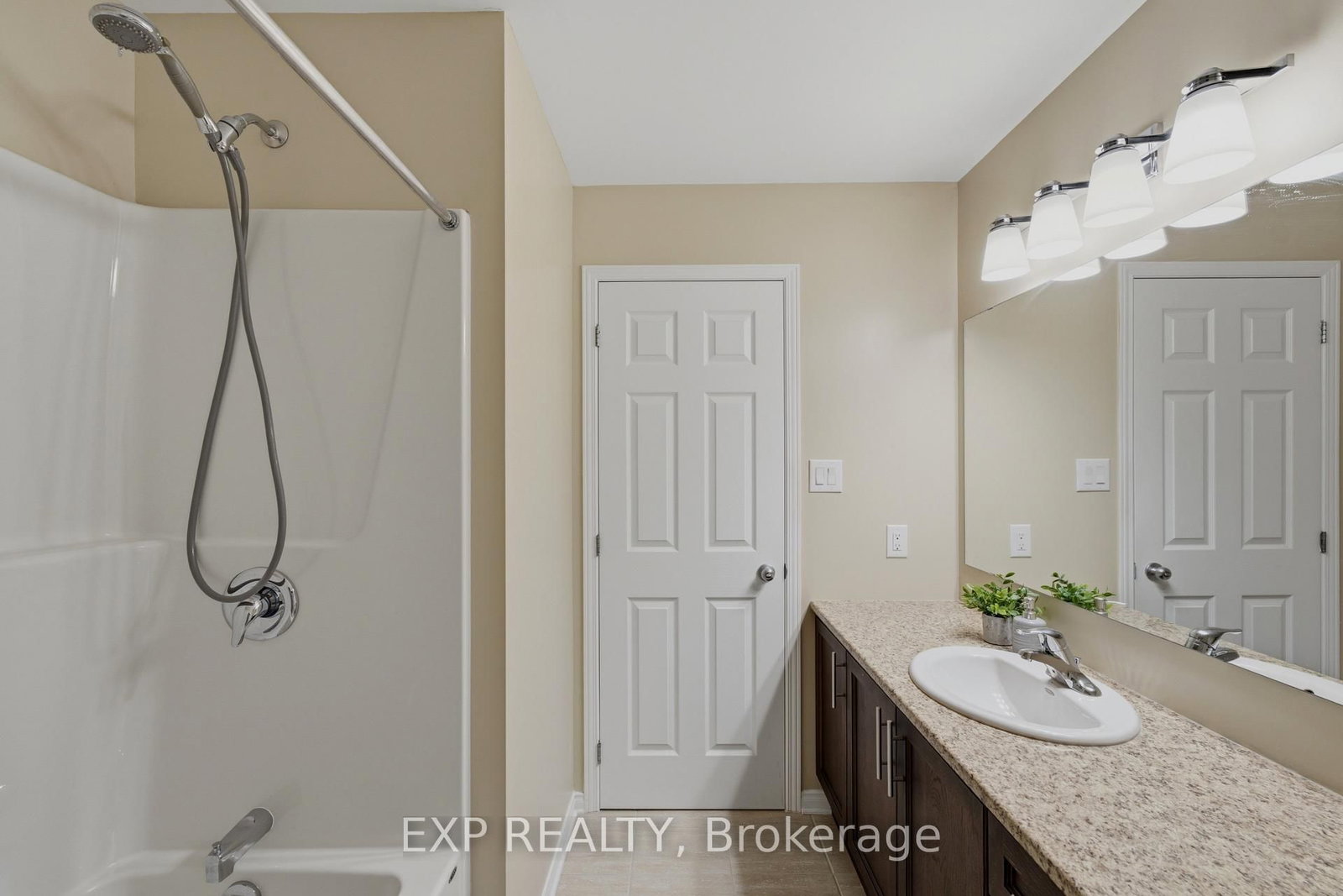 118 Laramie Crescent • Ottawa, ON photo 29