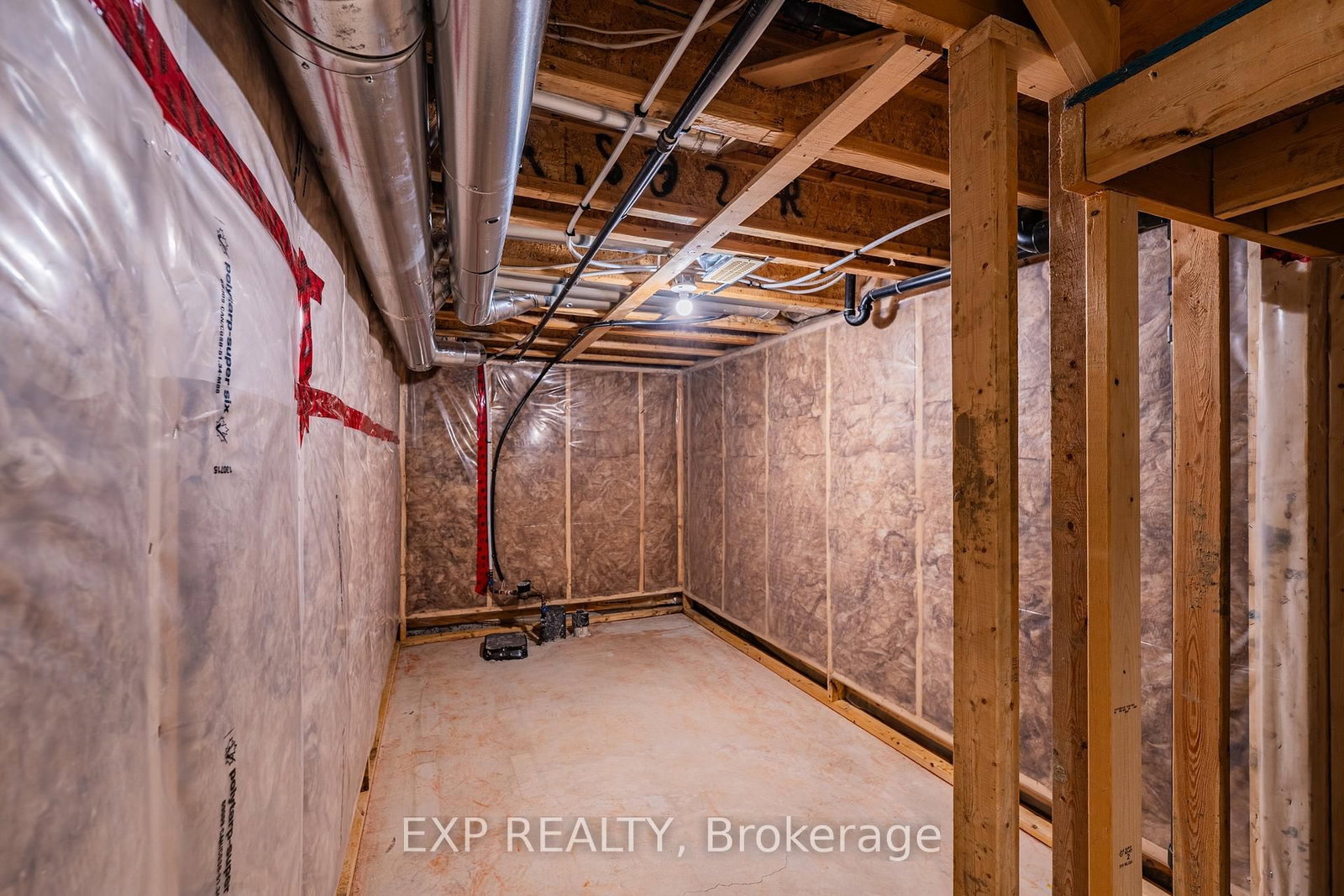 118 Laramie Crescent • Ottawa, ON photo 34