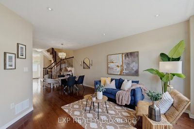 118 Laramie Crescent • Ottawa, ON photo 6
