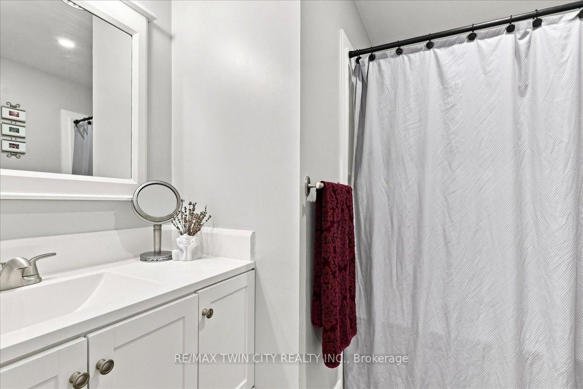 65 GLAMIS Road • Cambridge, ON photo 11