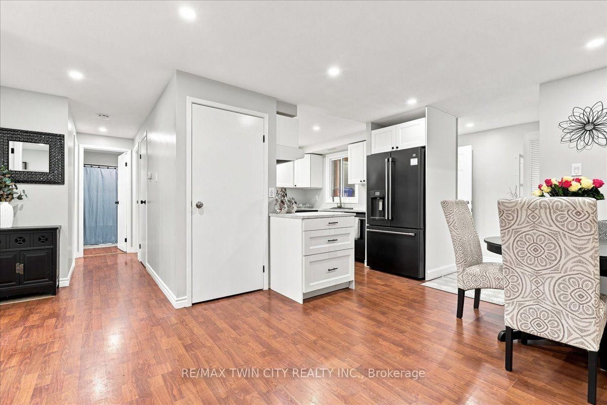 65 GLAMIS Road • Cambridge, ON photo 12