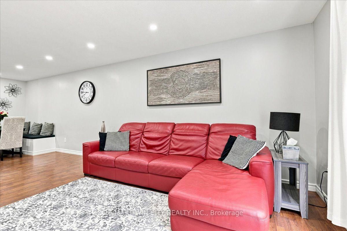 65 GLAMIS Road • Cambridge, ON photo 14