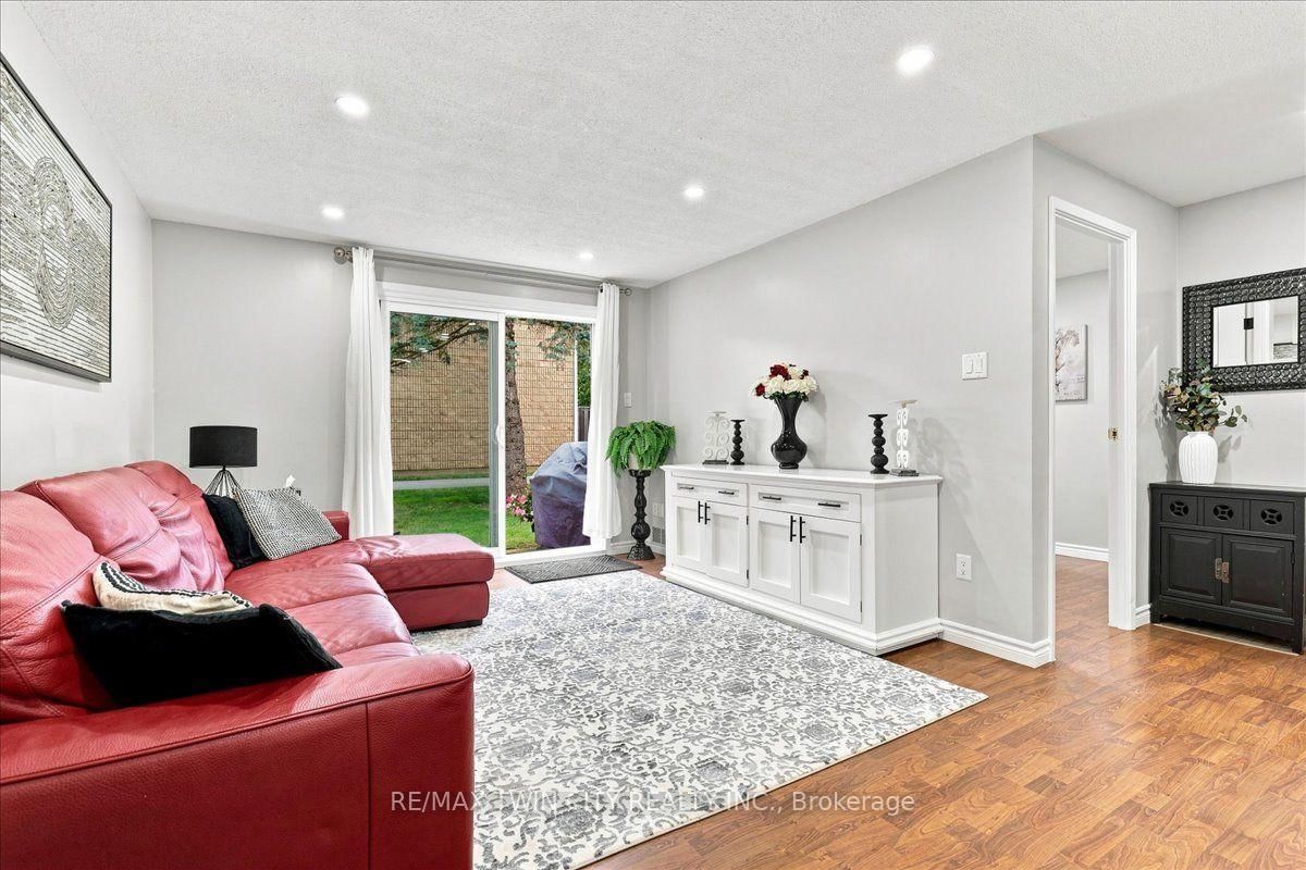 65 GLAMIS Road • Cambridge, ON photo 15