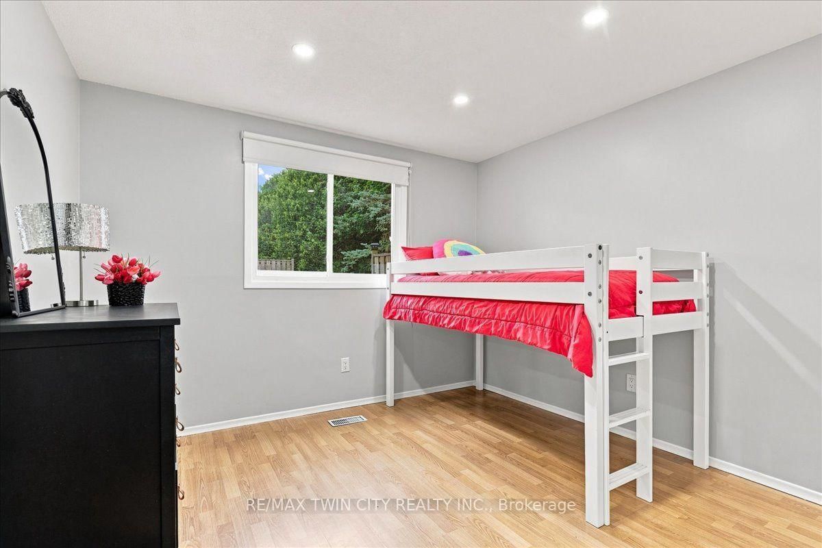65 GLAMIS Road • Cambridge, ON photo 19