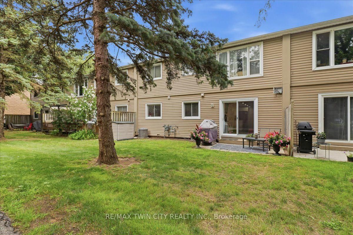 65 GLAMIS Road • Cambridge, ON photo 31