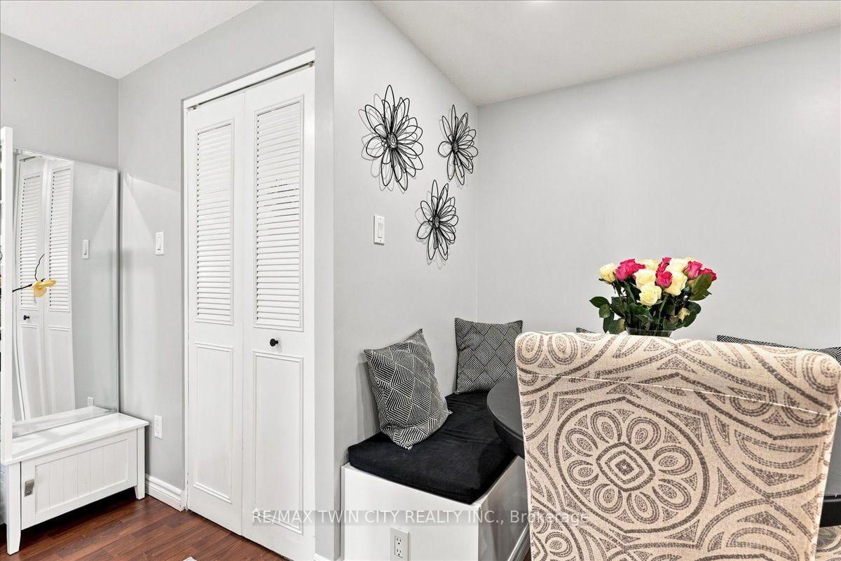 65 GLAMIS Road • Cambridge, ON photo 5