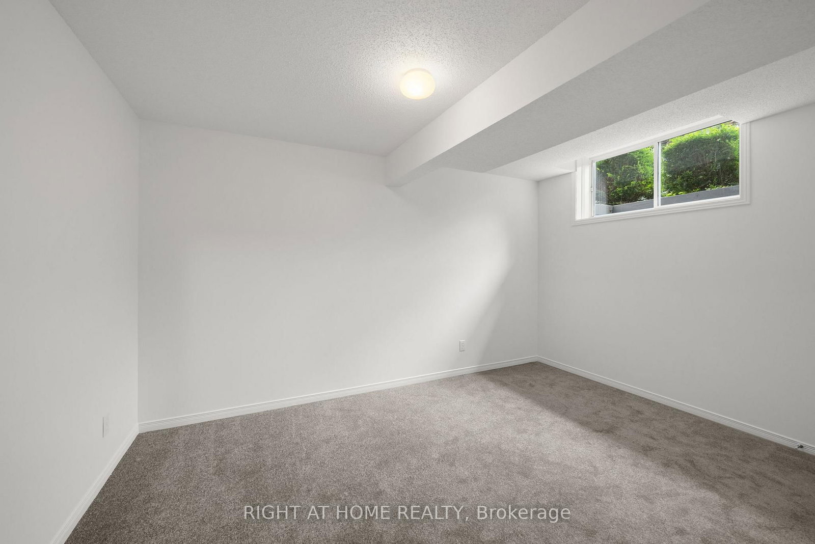 120 Grandpark Circle • Ottawa, ON photo 27